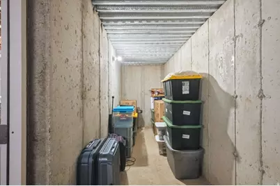 3233 W 2500 N, Clinton, UT 84015 - Photo 33