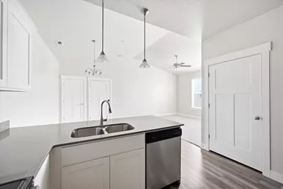 3696 W 1850 N #Q304, Lehi, UT 84043 - Photo 7