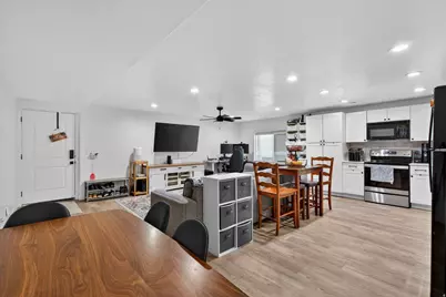 893 N 1580 E, Lehi, UT 84043 - Photo 47