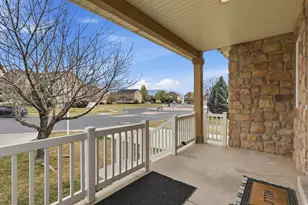 449 E Apple Blossom Dr, Pleasant Grove, UT 84062 - Photo 3
