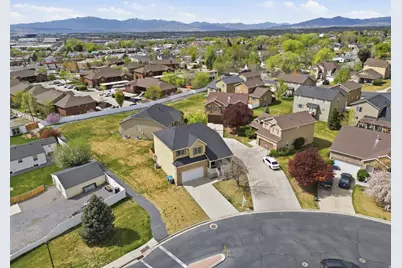 449 E Apple Blossom Dr, Pleasant Grove, UT 84062 - Photo 41