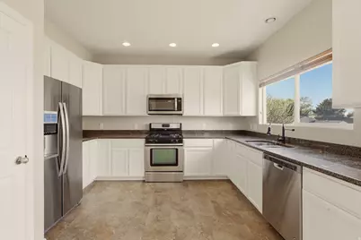 449 E Apple Blossom Dr, Pleasant Grove, UT 84062 - Photo 9
