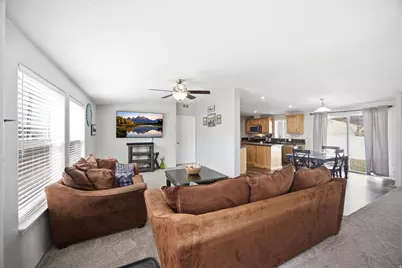 348 W 200 N, Santaquin, UT 84655 - Photo 9