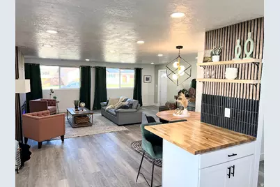 1448 E Estrellita Dr, Sandy, UT 84093 - Photo 9