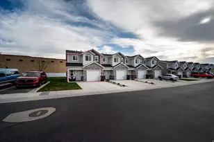 371 E 2050 N, North Ogden, UT 84414 - Photo 5