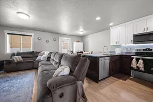 371 E 2050 N, North Ogden, UT 84414 - Photo 11