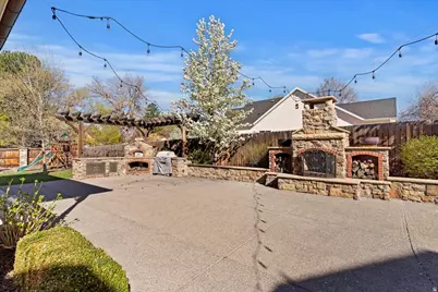 42 W Center St, Kaysville, UT 84037 - Photo 37