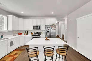 7082 W Oromia View Dr, West Valley, UT 84128 - Photo 5