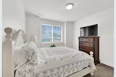 7082 W Oromia View Dr, West Valley, UT 84128 - Photo 17