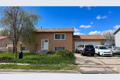 959 Three Point Ave, Logan, UT 84321 - Photo 5