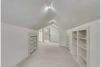 915 W 300 S, Salt Lake City, UT 84104 - Photo 11