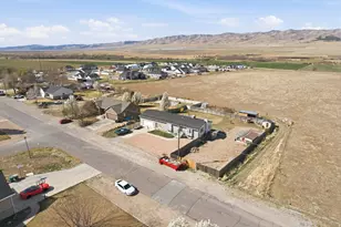 470 S 200 W, Mona, UT 84645 - Photo 29