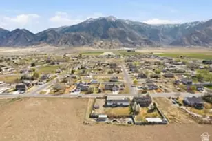 470 S 200 W, Mona, UT 84645 - Photo 31