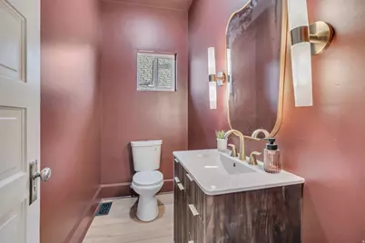 189 N M St E, Salt Lake City, UT 84103 - Photo 11