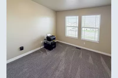 2679 W 2500 N, Clinton, UT 84015 - Photo 19