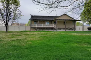 2679 W 2500 N, Clinton, UT 84015 - Photo 33