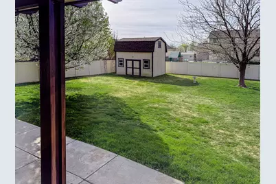 2679 W 2500 N, Clinton, UT 84015 - Photo 27
