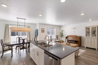 282 N Starboard Dr, Saratoga Springs, UT 84045 - Photo 11