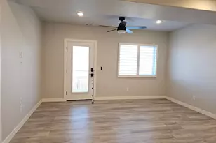 2422 S Blue Water Ln, Saratoga Springs, UT 84045 - Photo 25