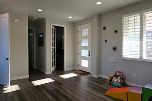 2422 S Blue Water Ln, Saratoga Springs, UT 84045 - Photo 5