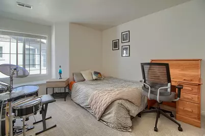 124 Birmingham Ln, North Salt Lake, UT 84054 - Photo 19