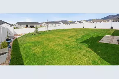 712 W 660 S, Tooele, UT 84074 - Photo 25