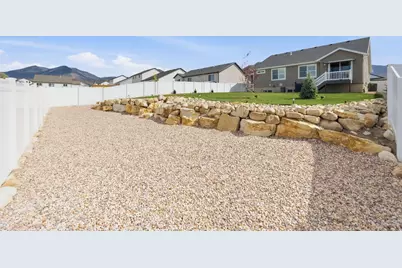 712 W 660 S, Tooele, UT 84074 - Photo 15