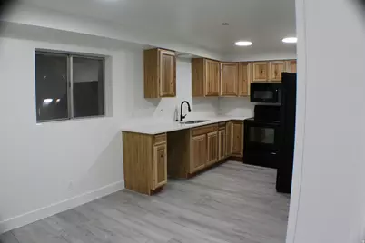 3967 S 6865 W, West Valley, UT 84128 - Photo 9