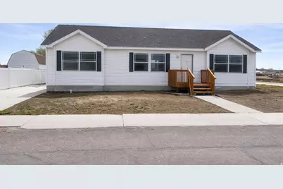 710 Ash St, Wellington, UT 84542 - Photo 1