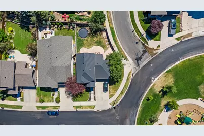 1870 E Oak Bend Dr S, Draper, UT 84020 - Photo 5