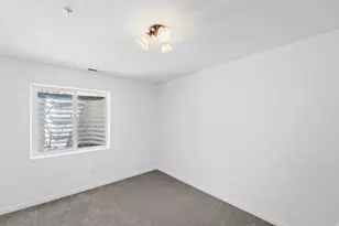 1870 E Oak Bend Dr S, Draper, UT 84020 - Photo 35