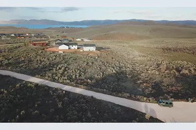 3518 S Long Ridge Cir, Garden City, UT 84028 - Photo 3