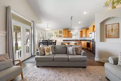 1872 S 2265 W, Syracuse, UT 84075 - Photo 7