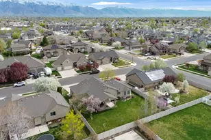 1872 S 2265 W, Syracuse, UT 84075 - Photo 41