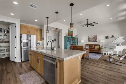 1559 W Firepit Dr, Saint George, UT 84770 - Photo 11