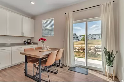 2017 N Red Yearling Dr #540, Saratoga Springs, UT 84045 - Photo 5