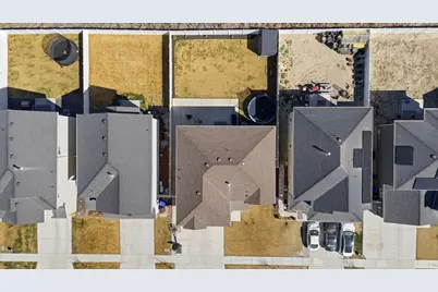 3784 N Doris Loop Rd E, Eagle Mountain, UT 84005 - Photo 43