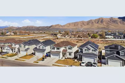 3784 N Doris Loop Rd E, Eagle Mountain, UT 84005 - Photo 37