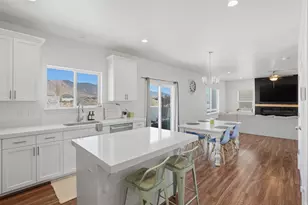 3784 N Doris Loop Rd E, Eagle Mountain, UT 84005 - Photo 15