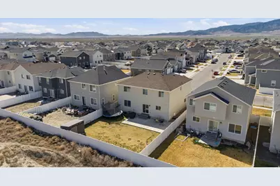 3784 N Doris Loop Rd E, Eagle Mountain, UT 84005 - Photo 45