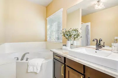 1114 N Shepard Creek Pkwy #10, Farmington, UT 84025 - Photo 13