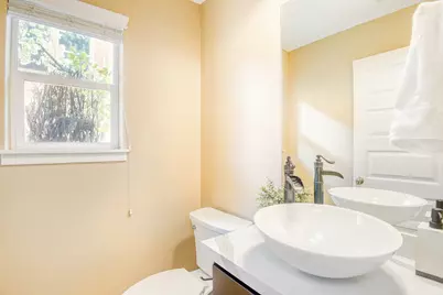 1114 N Shepard Creek Pkwy #10, Farmington, UT 84025 - Photo 9