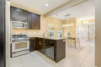 1114 N Shepard Creek Pkwy #10, Farmington, UT 84025 - Photo 7