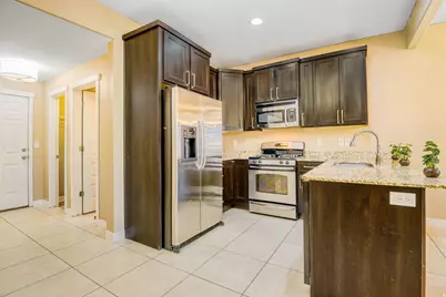 1114 N Shepard Creek Pkwy #10, Farmington, UT 84025 - Photo 5