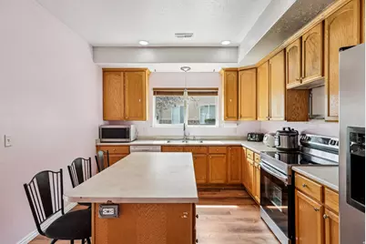 7291 S Brittany Ave, West Jordan, UT 84084 - Photo 5