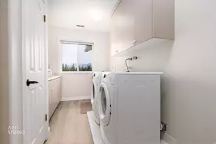 1209 E Bear Holw Cv, Draper, UT 84020 - Photo 43