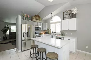 7335 S Quartz Hill Dr, West Jordan, UT 84081 - Photo 11