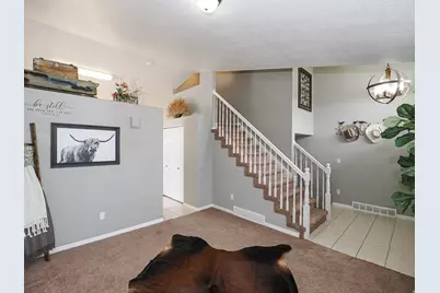 7335 S Quartz Hill Dr, West Jordan, UT 84081 - Photo 9