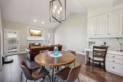 819 N Juniperpoint Dr, Salt Lake City, UT 84103 - Photo 11