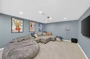 9609 S Tj Dr E, Sandy, UT 84070 - Photo 19